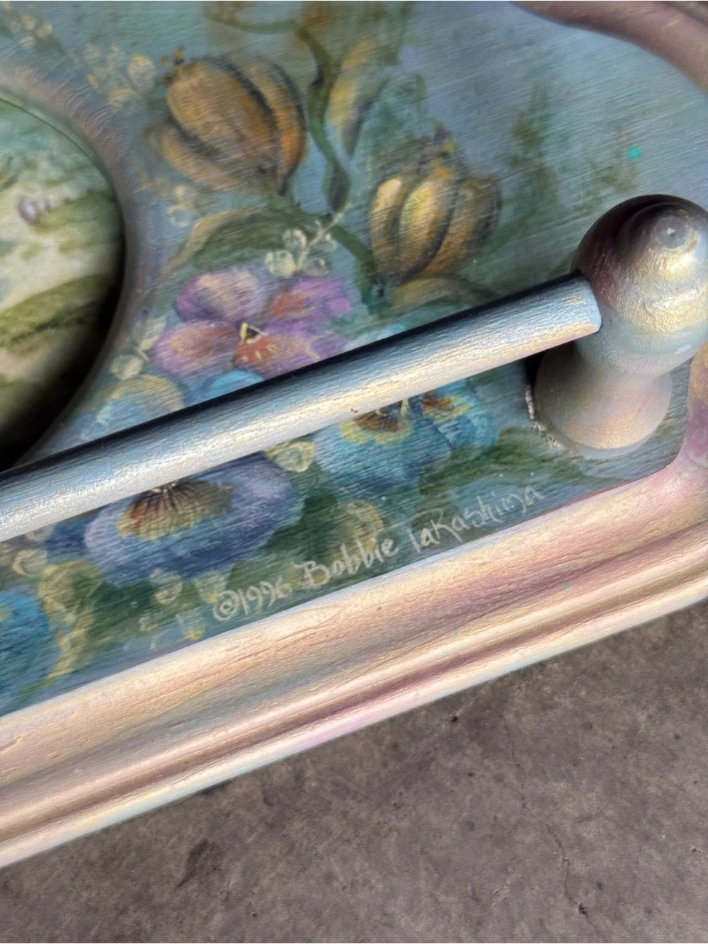 Bobbie Takashima Signed Hand Painted Wooden Paper Towel Holder 1996 Floral